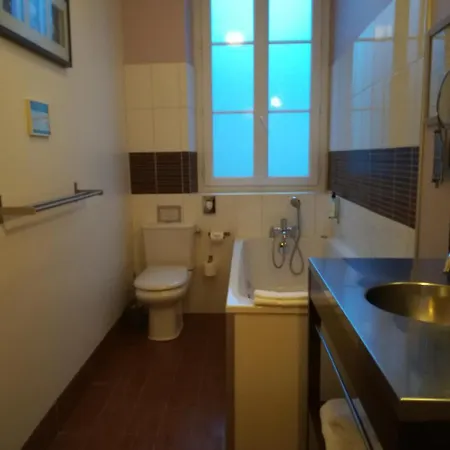 Ξενοδοχείο Cap D'ail 3*