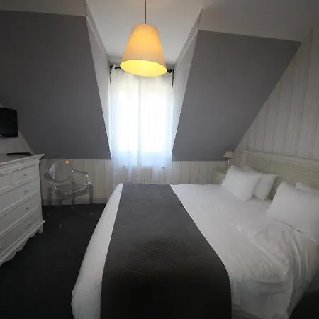 Cap D'ail Hotel 3*
